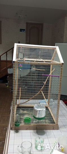 Клетка,вальер для попугая