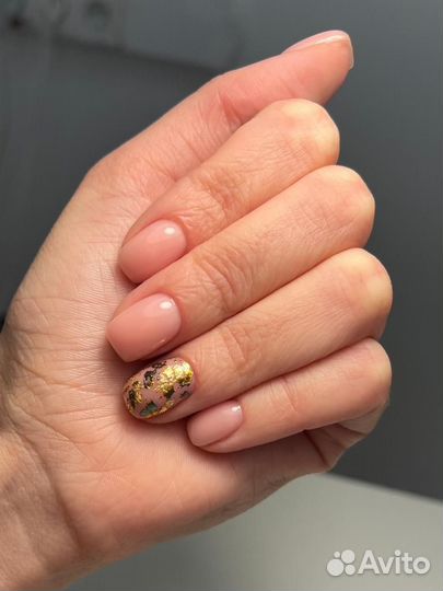 Маникюр и педикюр