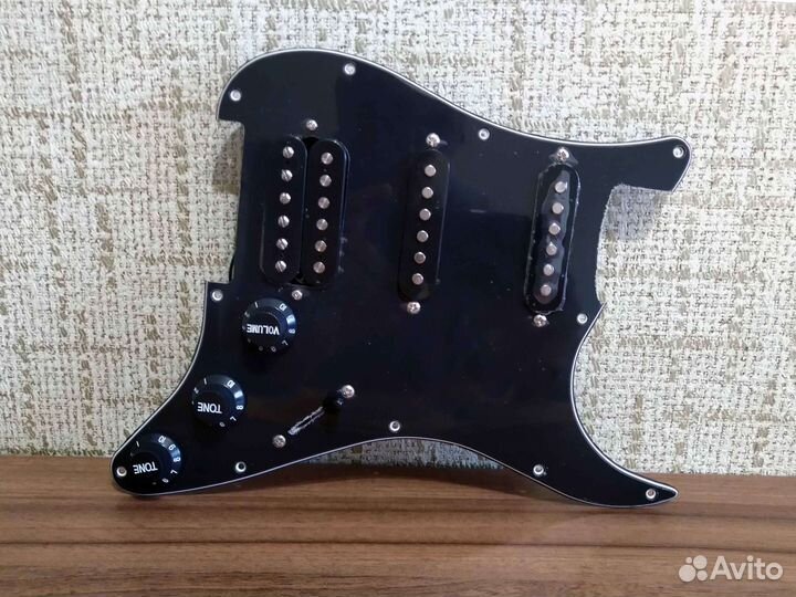 Пикгард HSS Stratocaster