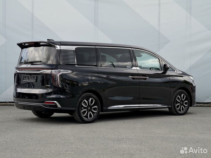 Hongqi HQ9 2.0 AT, 2022