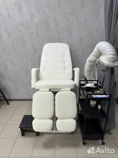 Педикюрное кресло