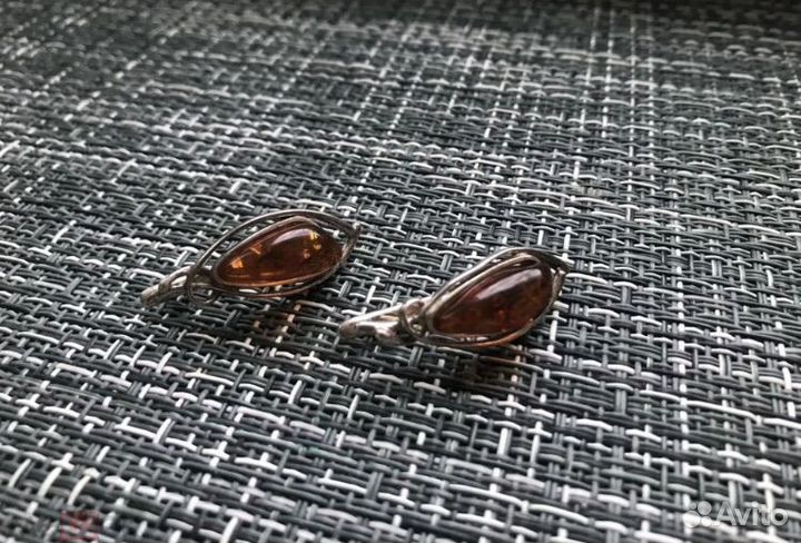 Серебрянные сережки с янтарем 925 проба