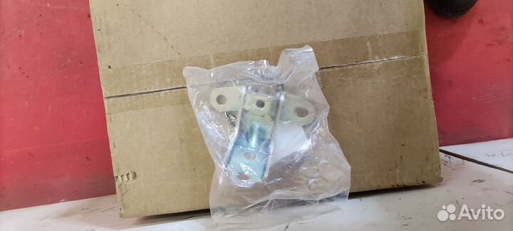 Петля двери KIa Rio 4