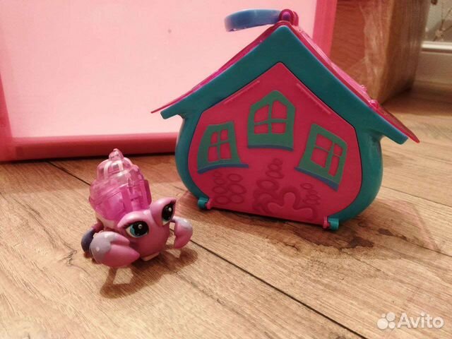 Крабик в домике