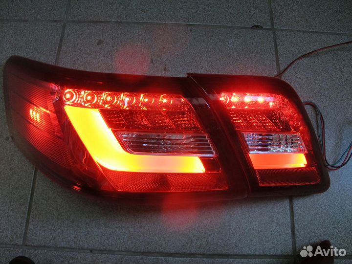 Стопы Camry 40 2006 - 2011 RED Lexus