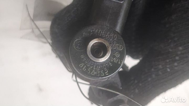 Форсунка топливная Volvo V70, 2002