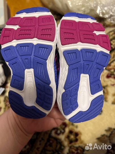 Кроссовки детские new balance