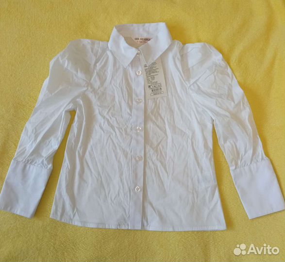 Блузки белые для девочки 110-116 (4-6 лет) новые