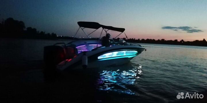 Прогулки, фотосессии на быстроходном катере Corsar