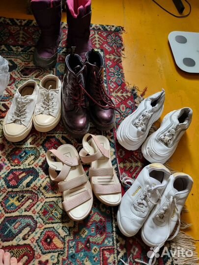 Вещи пакетом на девочку (ветровка,куртка, обувь)