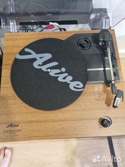 Виниловый проигрыватель alive audio