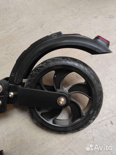 Вся задняя часть от самоката kugoo s3