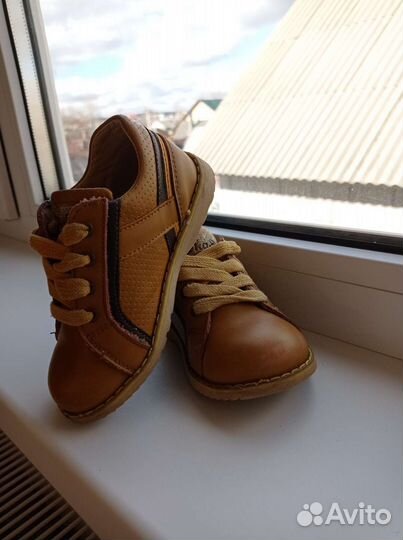 Ботинки, кеды, туфли