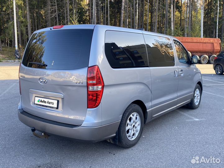 Hyundai H-1 2.5 AT, 2012, 220 000 км