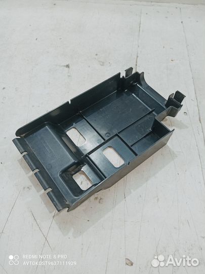 Крышка блока предохранителей Mercedes-Benz Gle