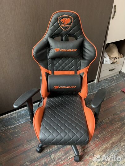 Компьютерное кресло cougar