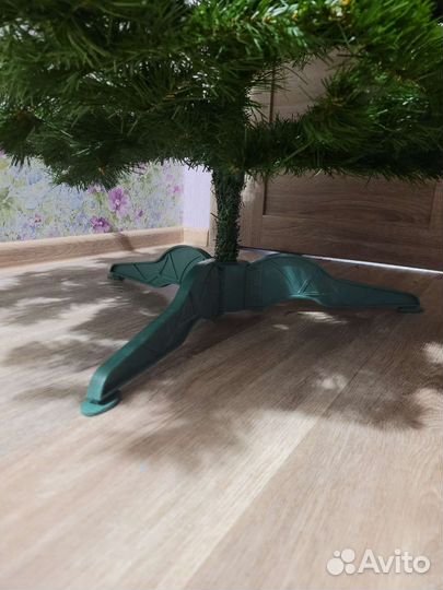 Ель искусственная, пушистая. Б/у