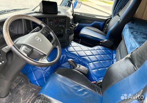 В разборке грузовик Volvo,FMX с 2010