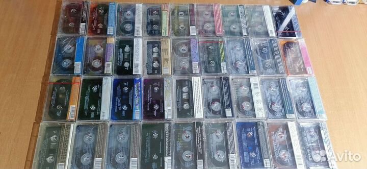 36 запечатанных аудиокассет. Одним лотом