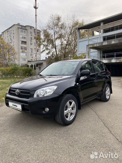 Toyota RAV4 2.0 AT, 2008, 212 400 км