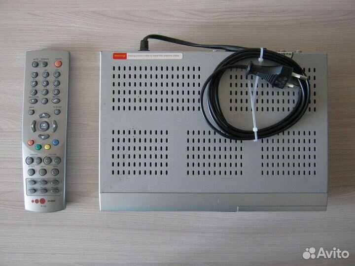Ресивер «Акадо» Humax ND-2020C б/у в отличном сост