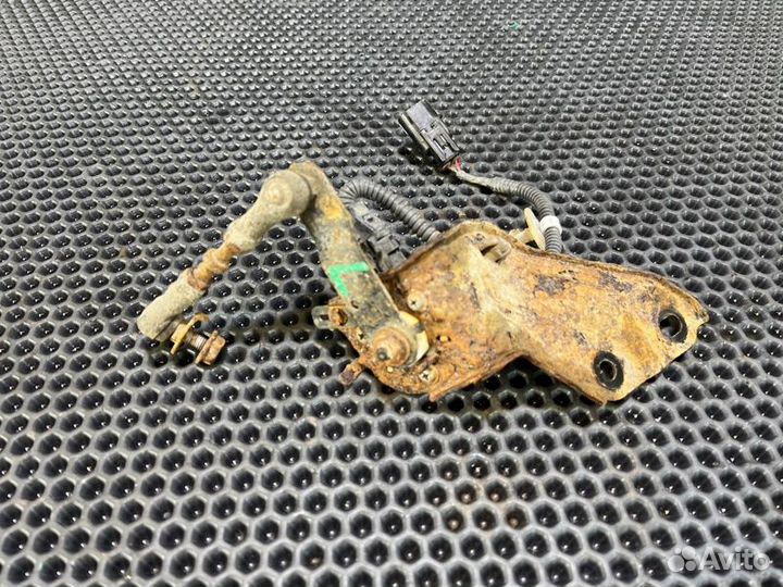 Датчик высоты подвески лев. зад. Lexus GX460