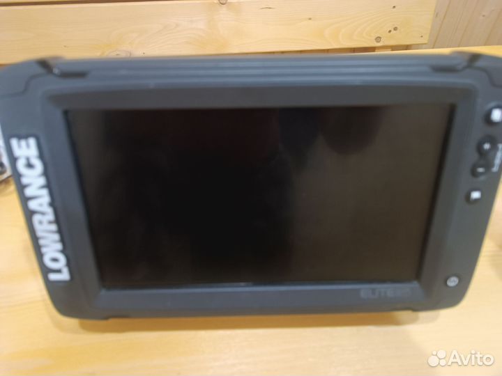 Эхолот Lowrance Elite 9 ti2 с датчиком AI 3in1