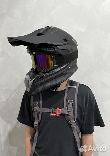 Мотошлем кроссовый spark