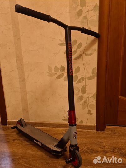 Самокат трюковой Mongoose Rise 100PRO freestyle