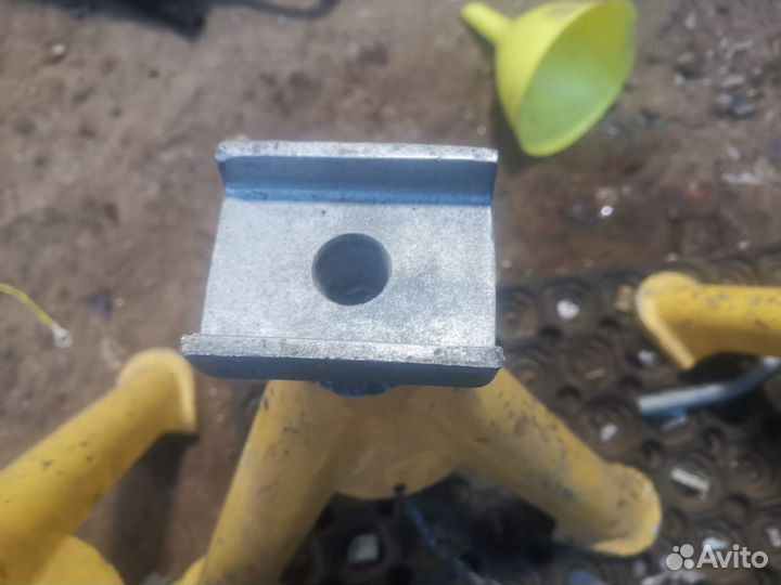 Тренога ремонтная