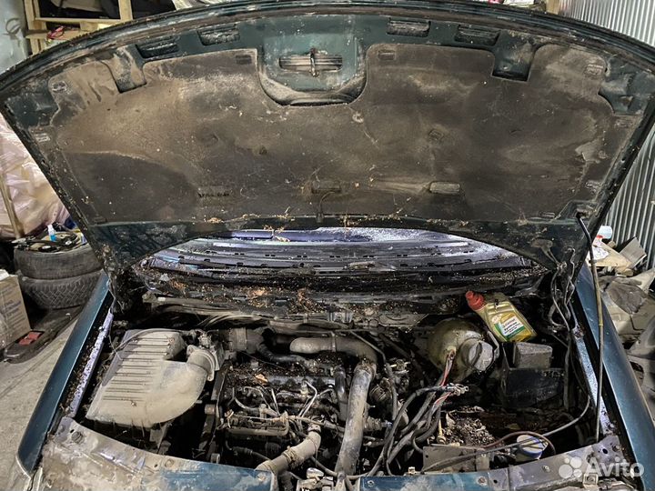 Капот Volkswagen Sharan 1996