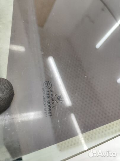 Стекло двери заднее правое Bmw 5-Series