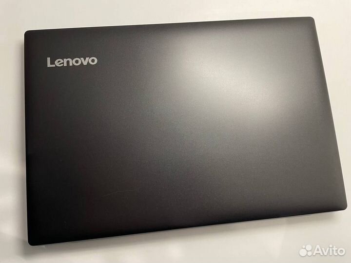 Lenovo 330-15IKB i3-7020U/geforcemx150/8Gb/SSD/HDD