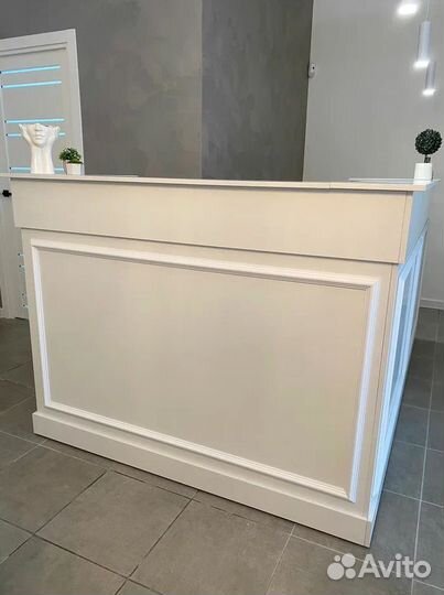 Под заказ Стойка ресепшен для администратора Оригами