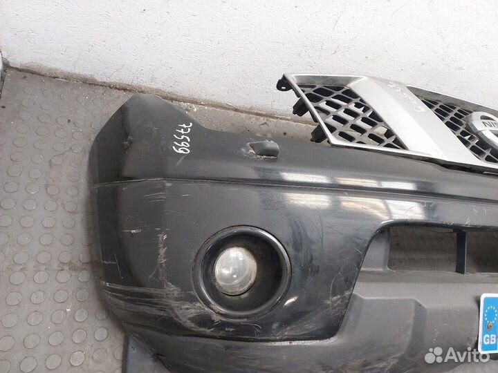 Бампер передний Nissan Navara