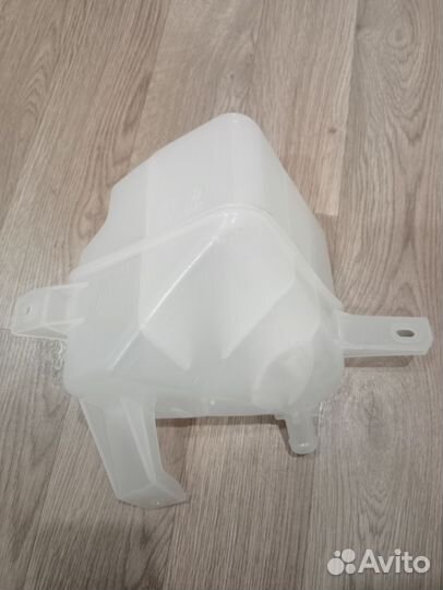 Продам расширительный бачок на Калину, Гранту