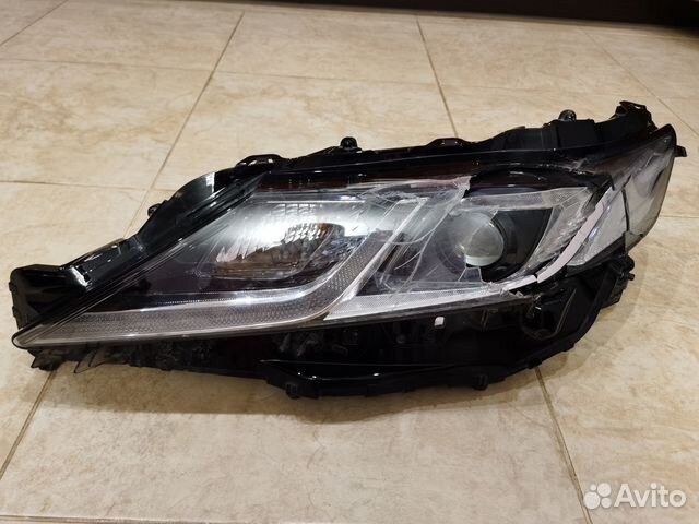 Фара передняя левая Toyota Camry V70 2021