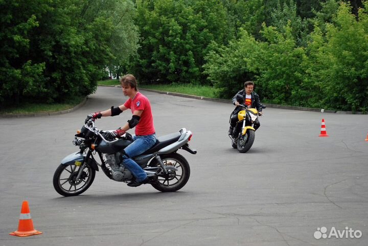 Урок на мотоцикле с Чемпионом