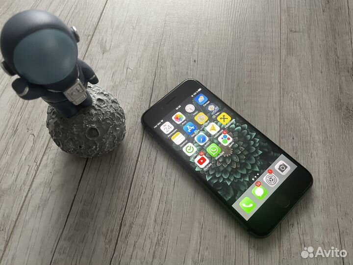 iPhone 8