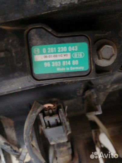 Коллектор впускной Peugeot 308