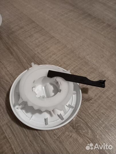 Кухонный комбайн Bosch MUM 4406 на запчасти