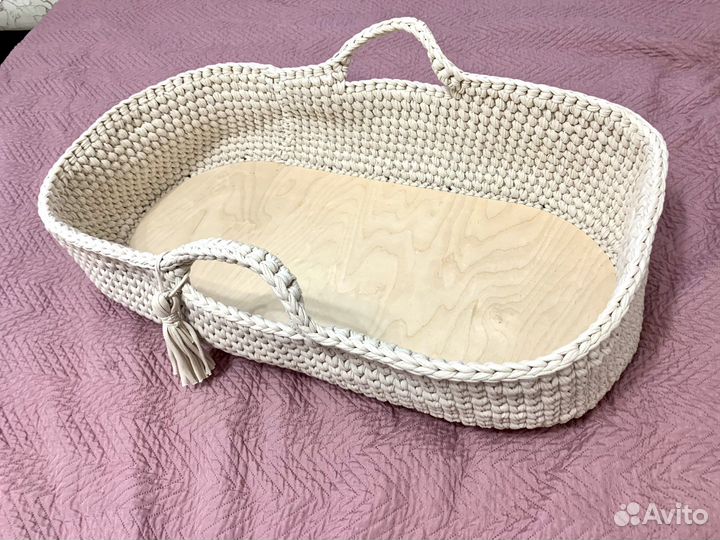 Плетеная корзина люлька