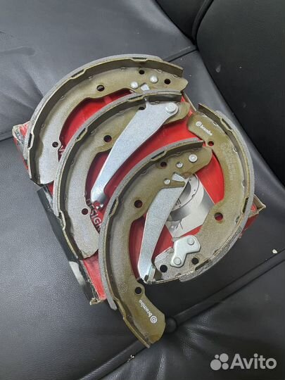 Тормозные колодки барабанные Octavia Jetta Polo