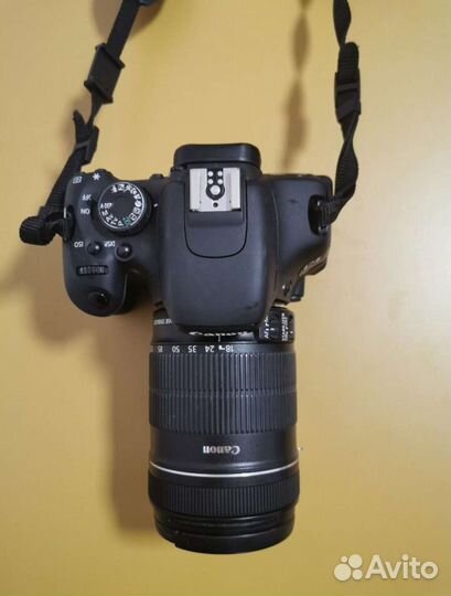 Зеркальный фотоаппарат Canon 600D с объективом
