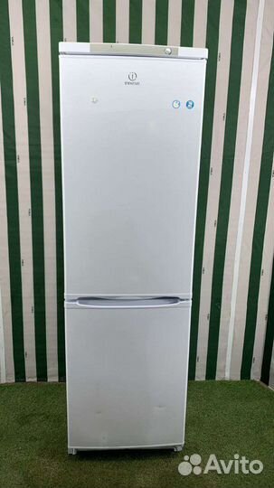 Холодильник б/у Indesit