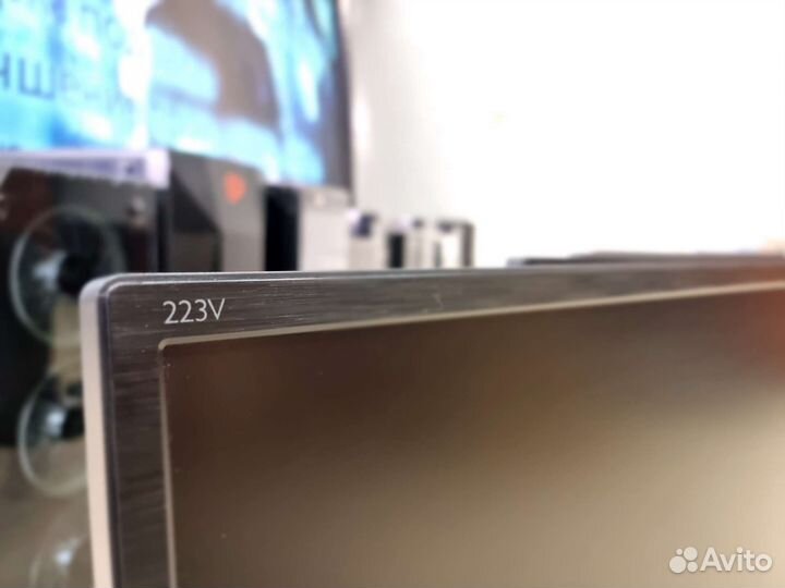 Свежий монитор 22