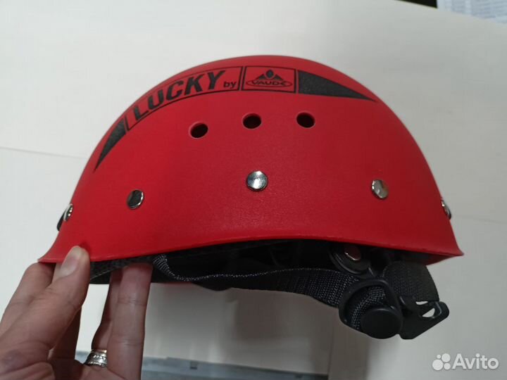 Каски для альпинизма и скалолазания новые