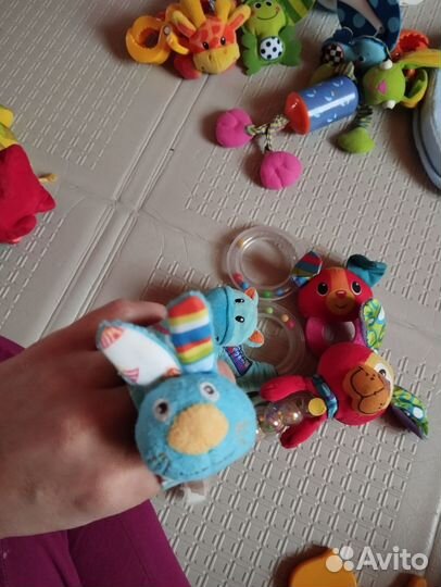 Игрушки для малышей пакетом