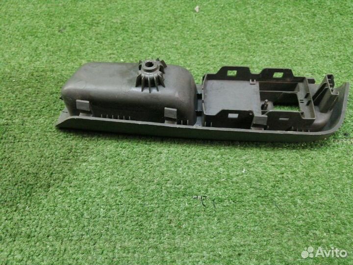 Накладка блока управления стеклоподъемниками