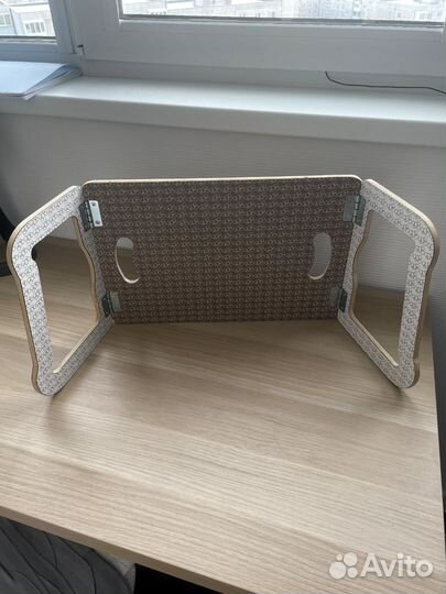 Столик IKEA Brada